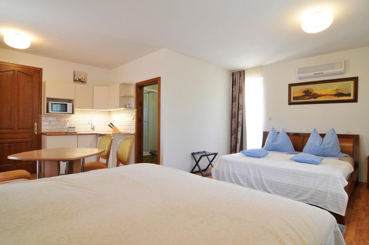 Farkas Apartman Siófok Zewnętrze zdjęcie