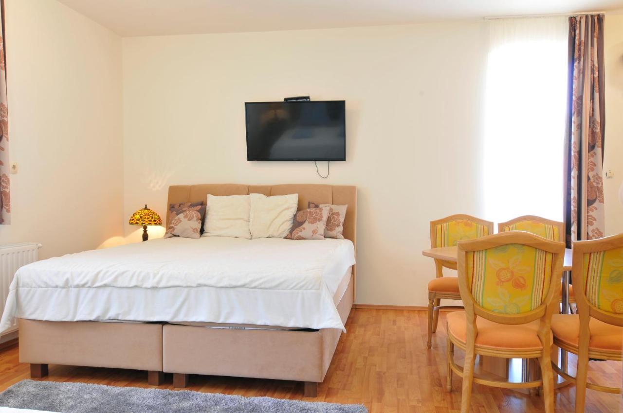 Farkas Apartman Siófok Zewnętrze zdjęcie